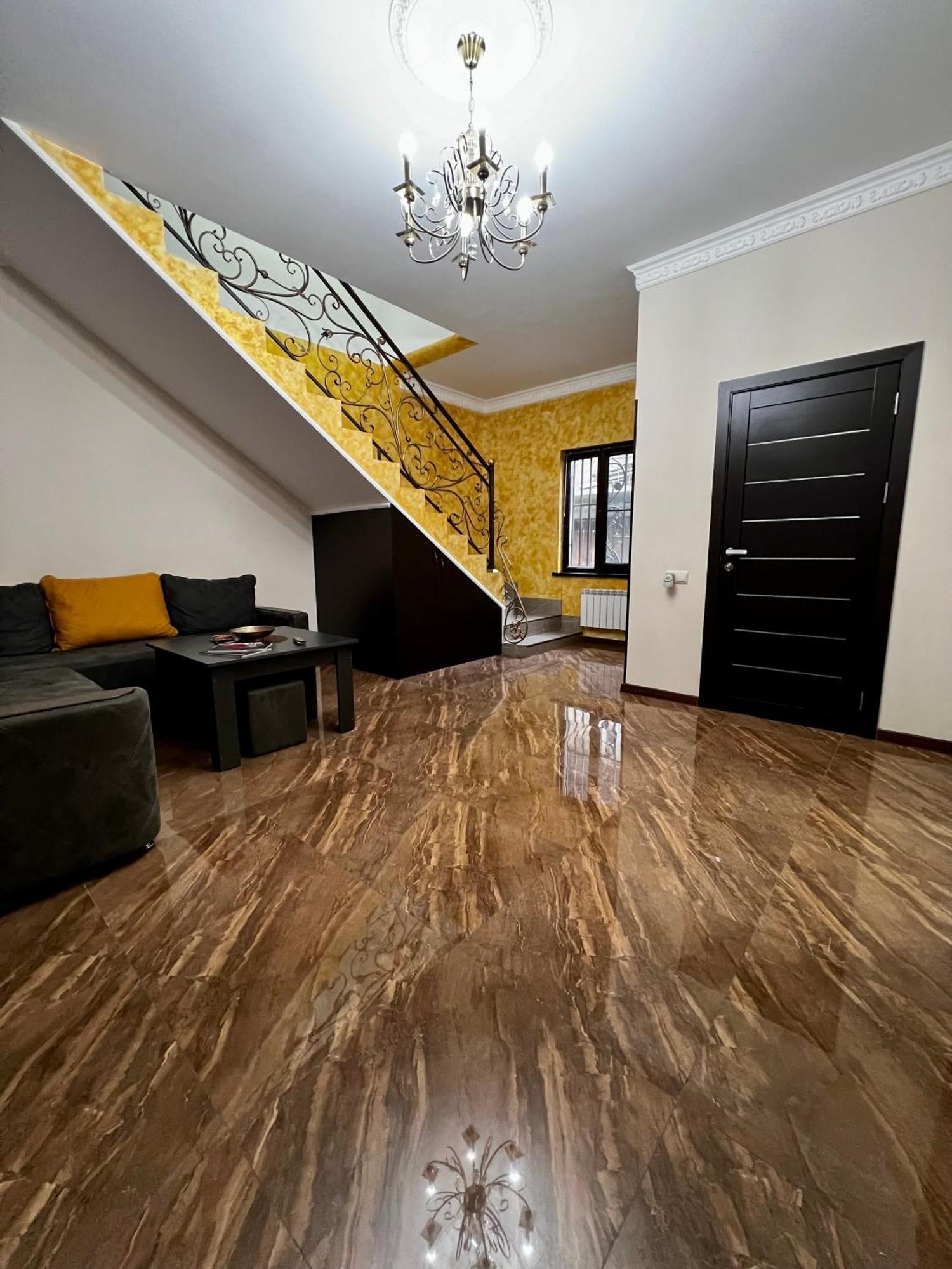 New , Comfortable 3 Bedroom House Jerevan Eksteriør bilde