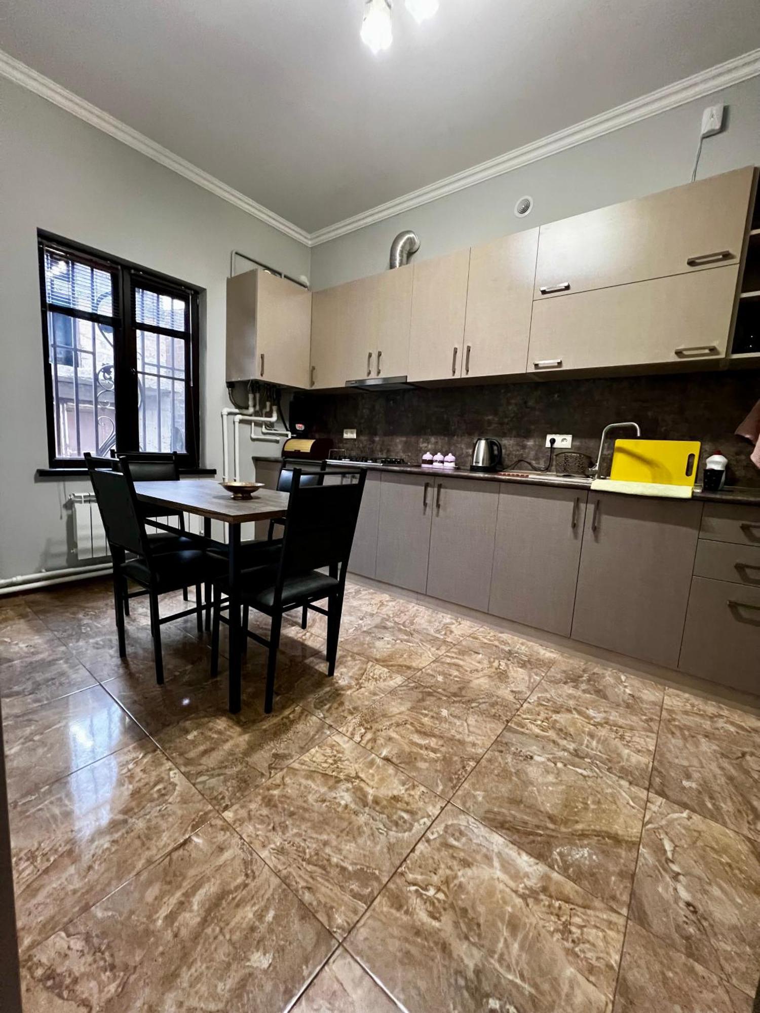 New , Comfortable 3 Bedroom House Jerevan Eksteriør bilde